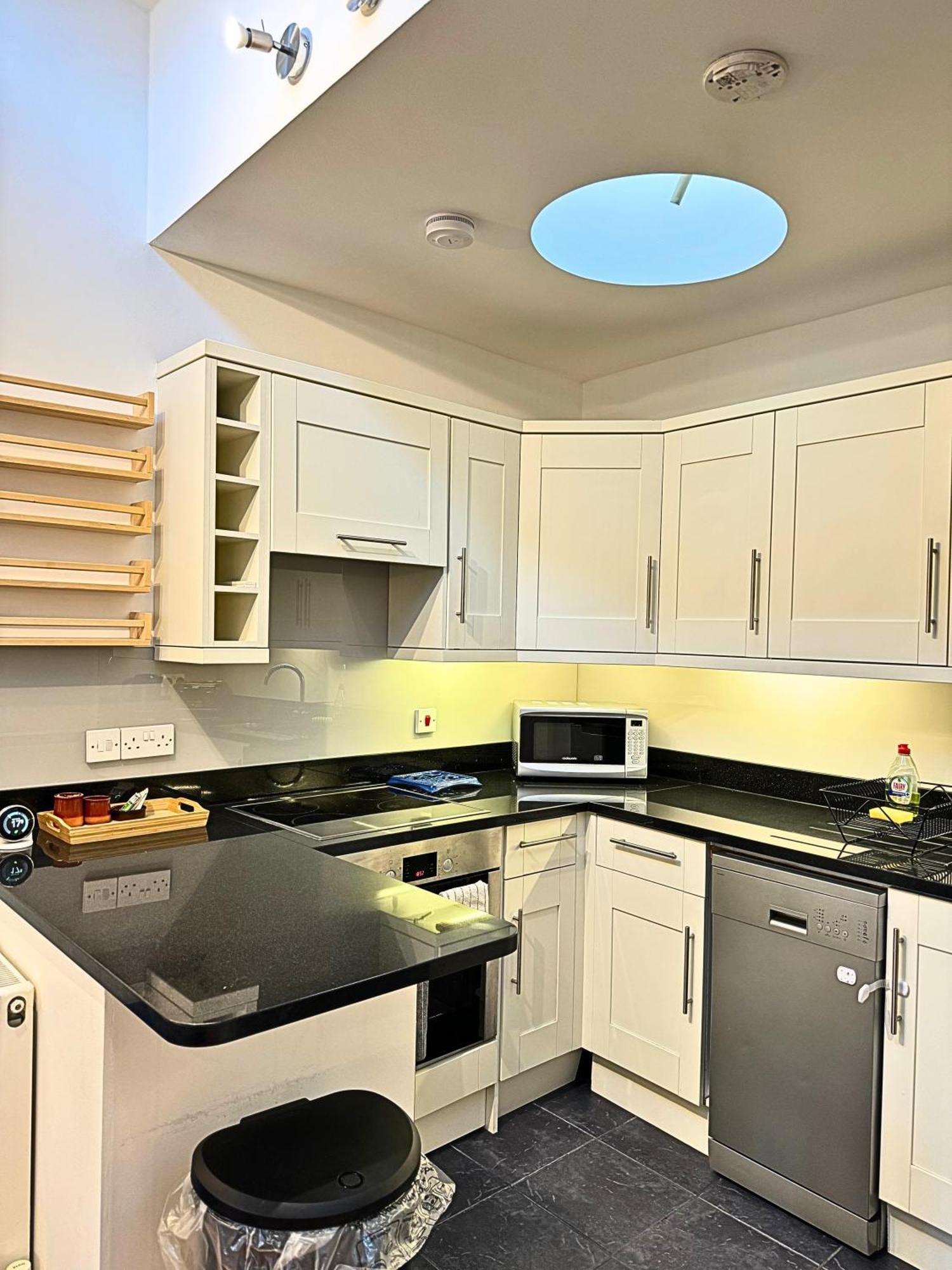 The Heart Of Kensington Mews - 3 Bedrooms House-Private Entrance-Hyde Park Walk Away-Green Park 9 Minutes Underground- The Best Of London With Glamour Of Kensington מראה חיצוני תמונה
