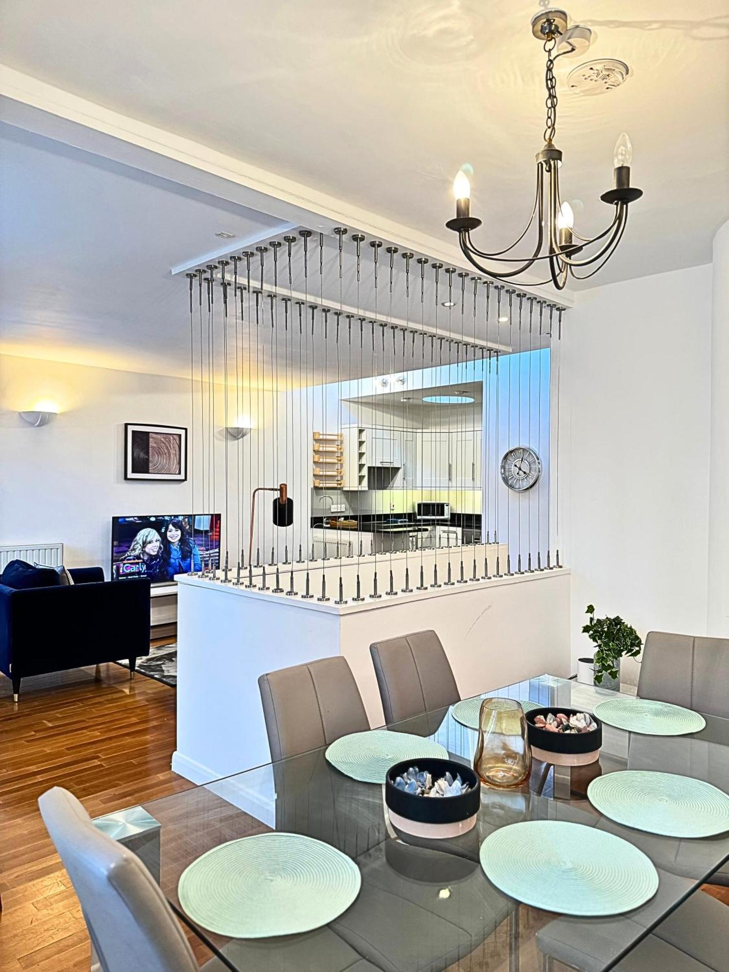 The Heart Of Kensington Mews - 3 Bedrooms House-Private Entrance-Hyde Park Walk Away-Green Park 9 Minutes Underground- The Best Of London With Glamour Of Kensington מראה חיצוני תמונה